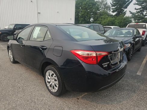 Used 2017 Toyota Corolla LE w/ Carpet Mat Package (TMS) FWD image 3