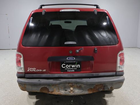 Used 2000 Ford Explorer XL image 3