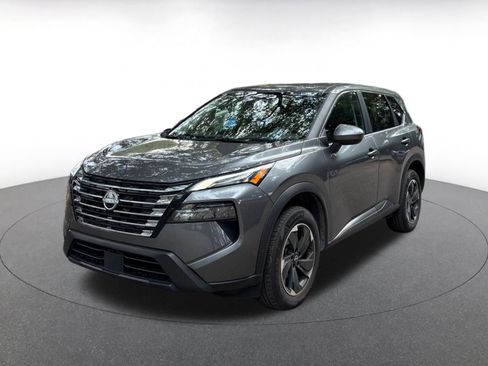 Used 2025 Nissan Rogue SV FWD image 3