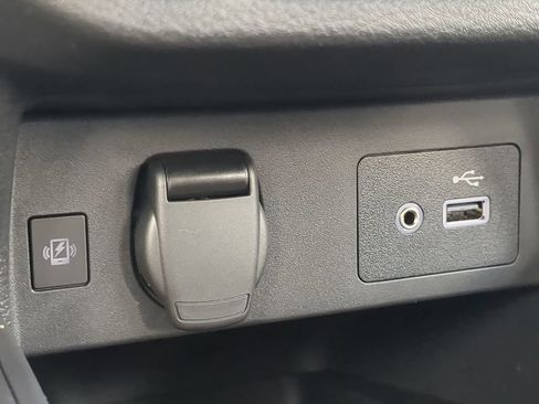 New 2025 Nissan Versa SV w/ Trunk Package image 20