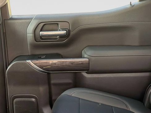 Used 2020 Chevrolet Silverado 1500 LTZ AWD/4WD image 16