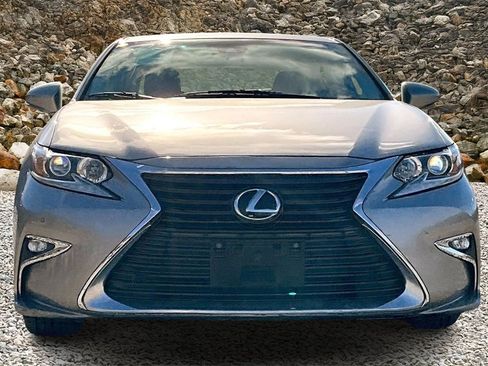 Used 2018 Lexus ES 350 image 3