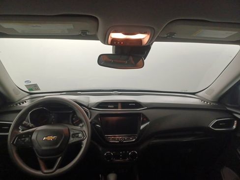 Used 2022 Chevrolet TrailBlazer LT w/ Convenience Package FWD image 13