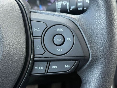 Certified 2021 Toyota RAV4 XLE image 28