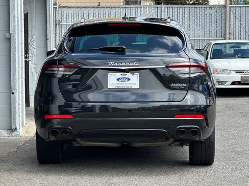 Used 2022 Maserati Levante GT image 5