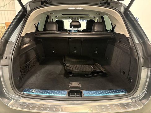 Used 2020 Mercedes-Benz GLE 450 4MATIC image 33