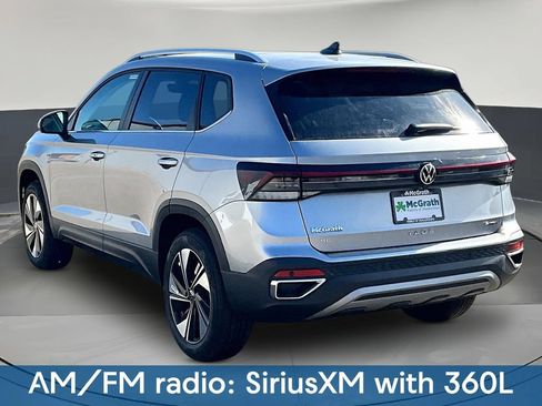 New 2026 Volkswagen Taos SE AWD/4WD image 3