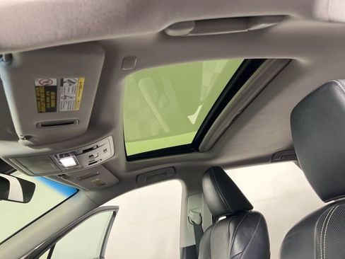 Used 2019 Lexus RX 450hL Luxury image 36