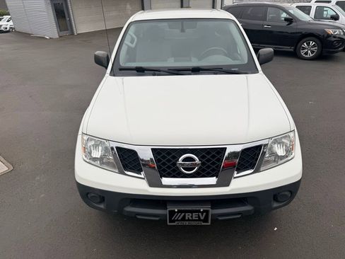 Used 2019 Nissan Frontier S image 9