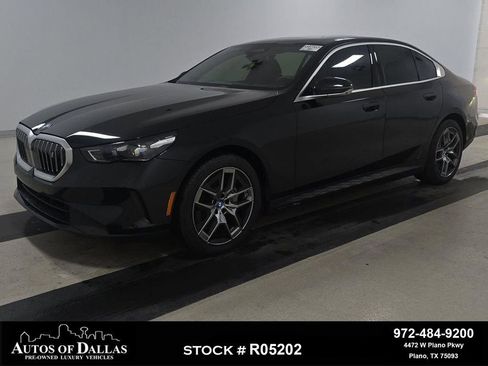 Used 2024 BMW i5 eDrive40i w/ Premium Package image 1