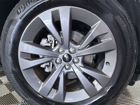 Used 2021 Ford Explorer XLT w/ Equipment Group 202A image 35