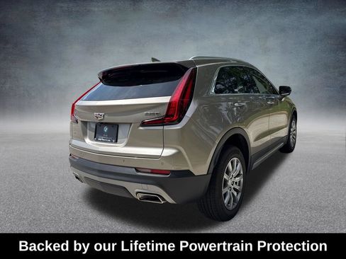 Used 2023 Cadillac XT4 Premium Luxury w/ Cold Weather Package AWD/4WD image 6