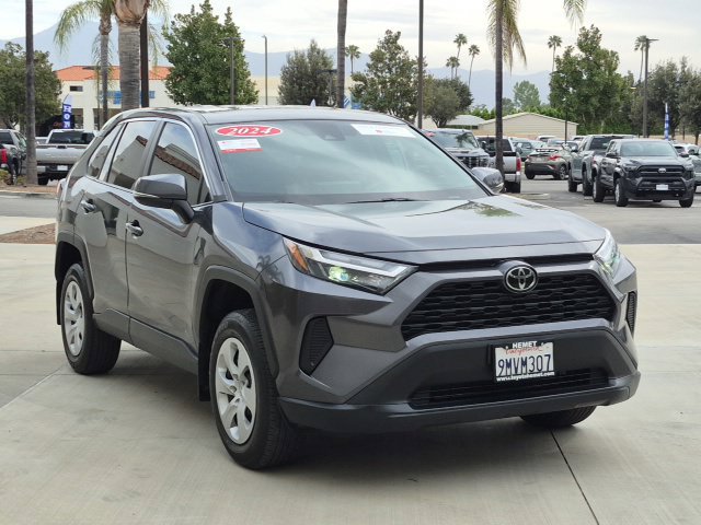 Used 2024 Toyota RAV4 LE FWD image 3
