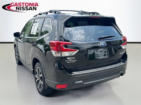 Used 2023 Subaru Forester Limited AWD/4WD image 6