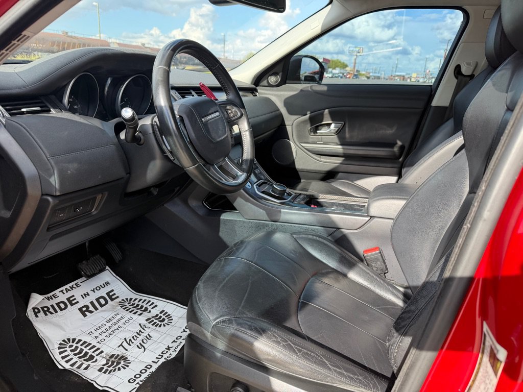 Used 2018 Land Rover Range Rover Evoque SE AWD/4WD image 31