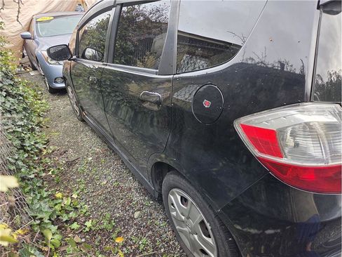 Used 2010 Honda Fit Sport image 3
