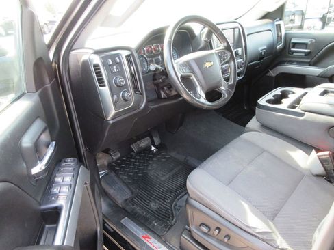 Used 2019 Chevrolet Silverado 2500 LT w/ LT Convenience Package image 16