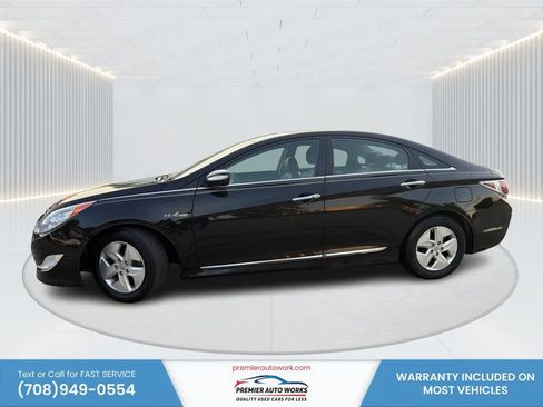 Used 2012 Hyundai Sonata Hybrid w/ Leather Pkg FWD image 9