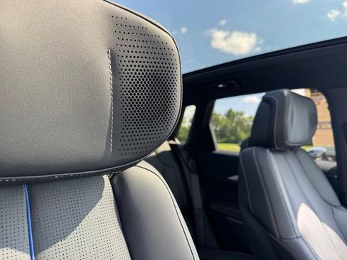Certified 2025 Cadillac Lyriq Luxury AWD/4WD image 30