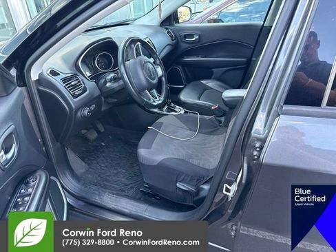 Used 2019 Jeep Compass Latitude AWD/4WD image 10