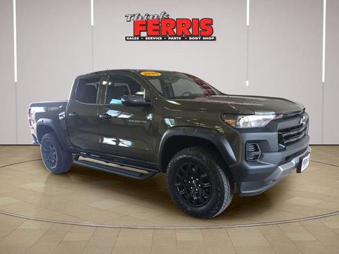 Used 2025 Chevrolet Colorado Trail Boss AWD/4WD image 7