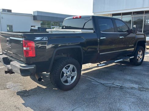 Used 2015 GMC Sierra 2500 SLT w/ Duramax Plus Package AWD/4WD image 7