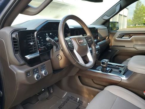 Used 2023 GMC Sierra 1500 SLT w/ SLT Premium Plus Package AWD/4WD image 21