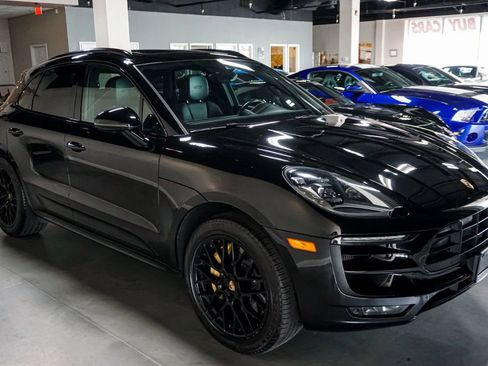 Used 2018 Porsche Macan GTS AWD/4WD image 4