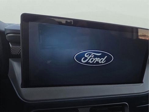 New 2025 Ford Maverick XL w/ Equipment Group 102A image 13