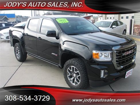 Used 2022 GMC Canyon AT4 w/ Trailering Package image 1