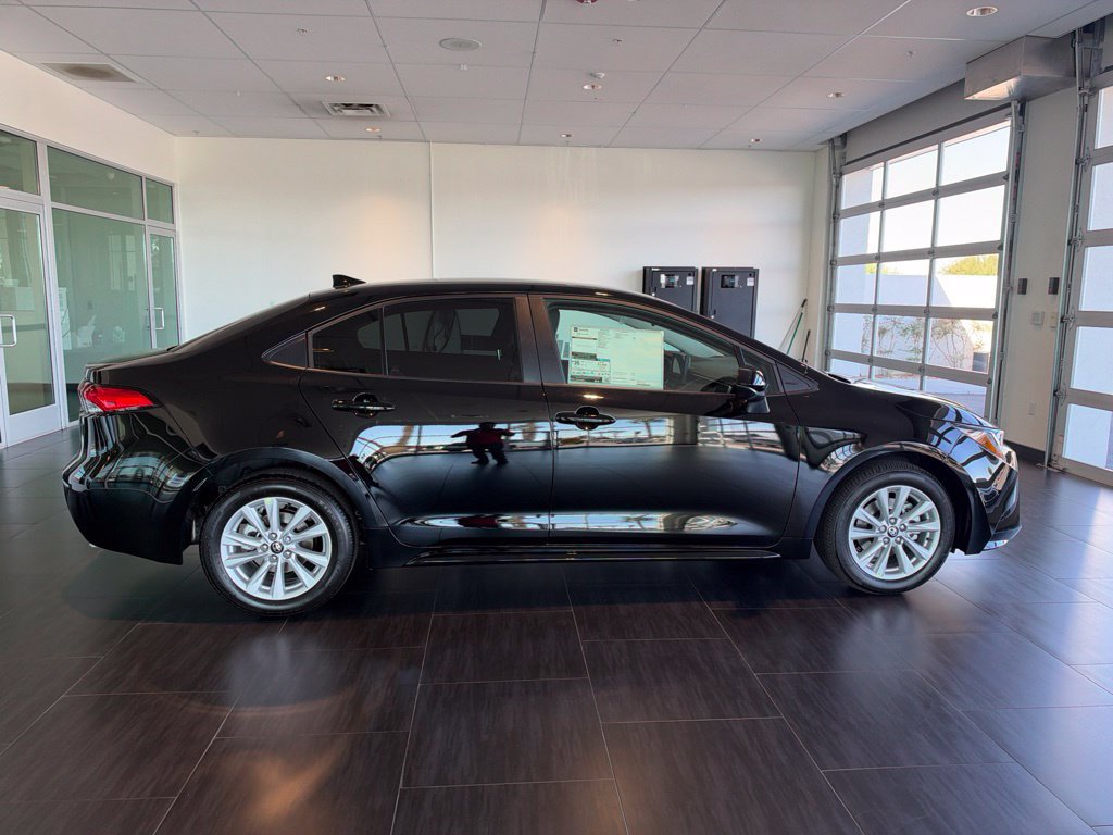 New 2027 Toyota Corolla LE w/ LE Premium Package FWD image 2
