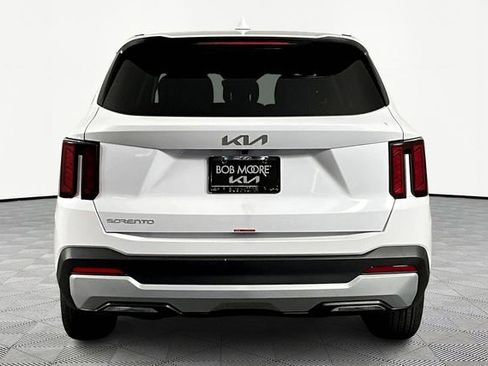 New 2026 Kia Sorento LX FWD image 5