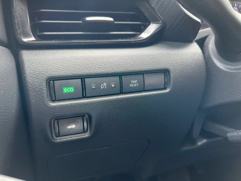 Used 2021 Nissan Sentra SV FWD image 20