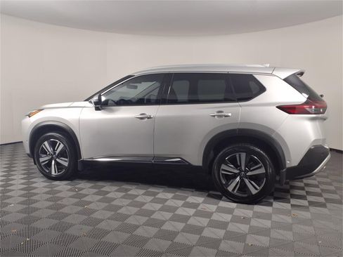 Used 2023 Nissan Rogue Platinum w/ Platinum Premium Package image 4