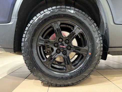 Used 2022 GMC Acadia AT4 w/ Trailering Package AWD/4WD image 9