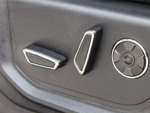 Used 2020 Ford F350 Platinum image 24