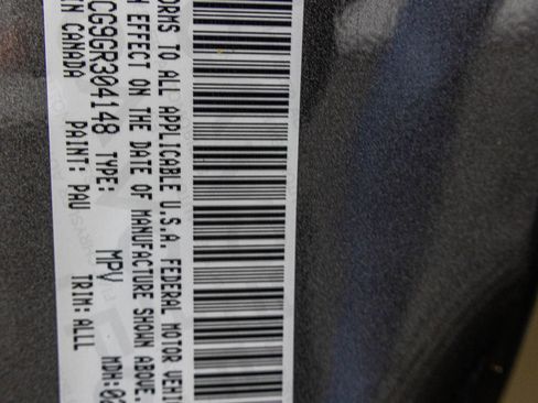 Used 2016 Chrysler Town & Country Touring-L w/ Driver Convenience Group image 56