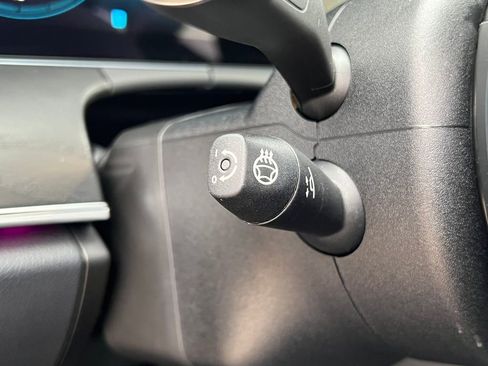 Used 2023 Mercedes-Benz E 350 4MATIC Sedan image 21