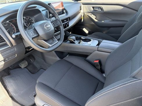 New 2026 Nissan Rogue S image 19