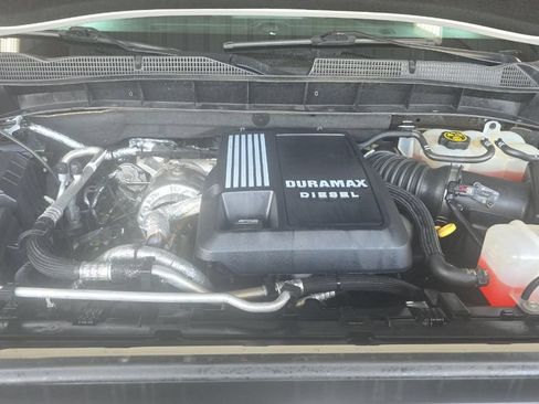 Used 2021 GMC Sierra 1500 Elevation AWD/4WD image 2