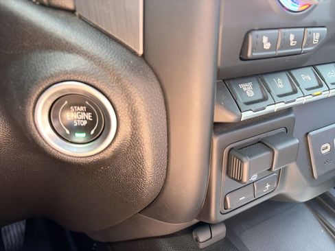 Used 2022 GMC Sierra 2500 Denali AWD/4WD image 24
