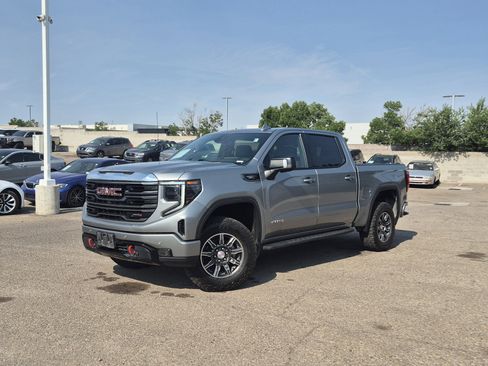 Used 2023 GMC Sierra 1500 AT4 w/ AT4 Premium Package AWD/4WD image 1