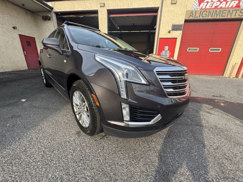 Used 2017 Cadillac XT5 Luxury w/ Driver Awareness Package AWD/4WD image 11