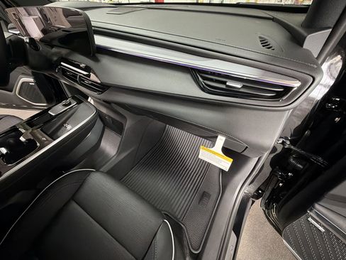 New 2026 Buick Enclave Sport Touring w/ Power Package image 28