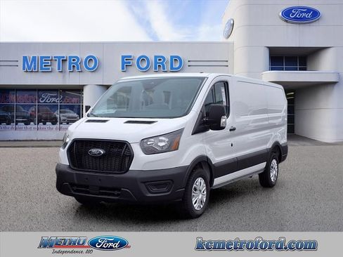 New 2025 Ford Transit 150 Low Roof image 8
