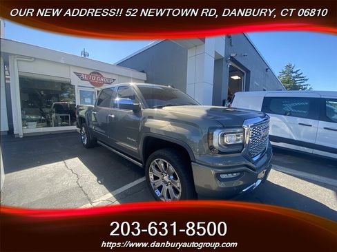 Used 2018 GMC Sierra 1500 Denali w/ Denali Ultimate Package AWD/4WD image 11