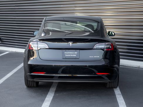 Used 2022 Tesla Model 3 Long Range AWD/4WD image 6