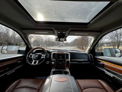 Used 2016 RAM 1500 Laramie Longhorn w/ Convenience Group image 28