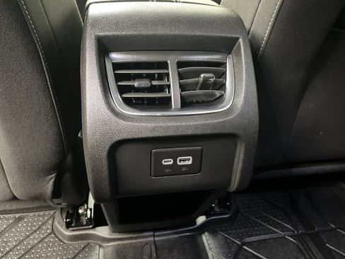 Certified 2024 Chevrolet Blazer LT w/ Convenience Package image 12