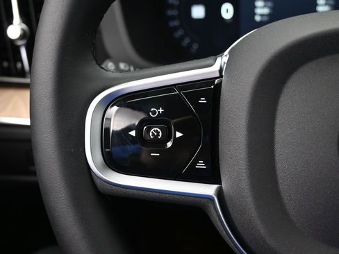 New 2026 Volvo XC60 B5 Ultra w/ Protection Package Premier image 11